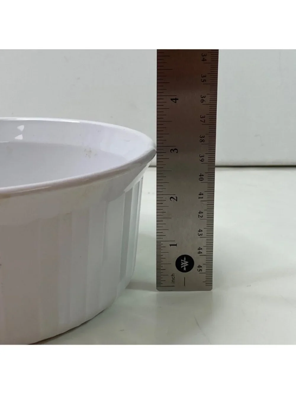 CorningWare French White Round 1.6L Baking Dish F-5-B Ribbed Ceramic Bowl